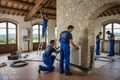 Tecnici durante installazione impianto termico completo - Wall Group Italia